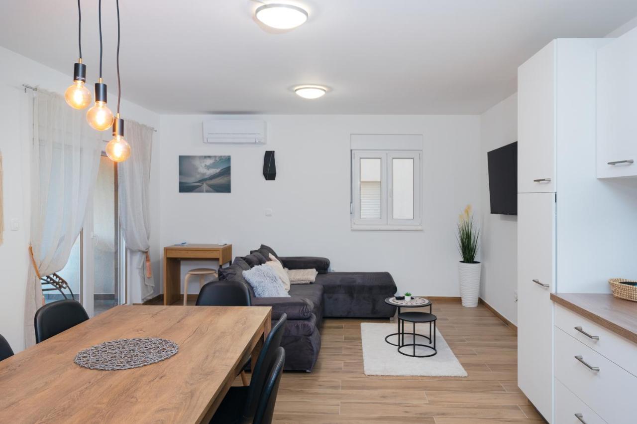 Number One Apartments 维尔 外观 照片