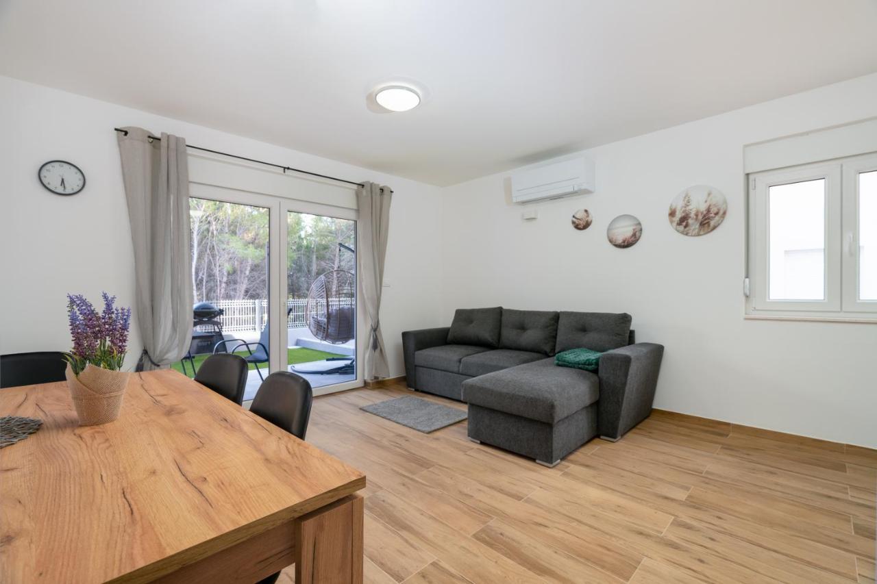 Number One Apartments 维尔 外观 照片