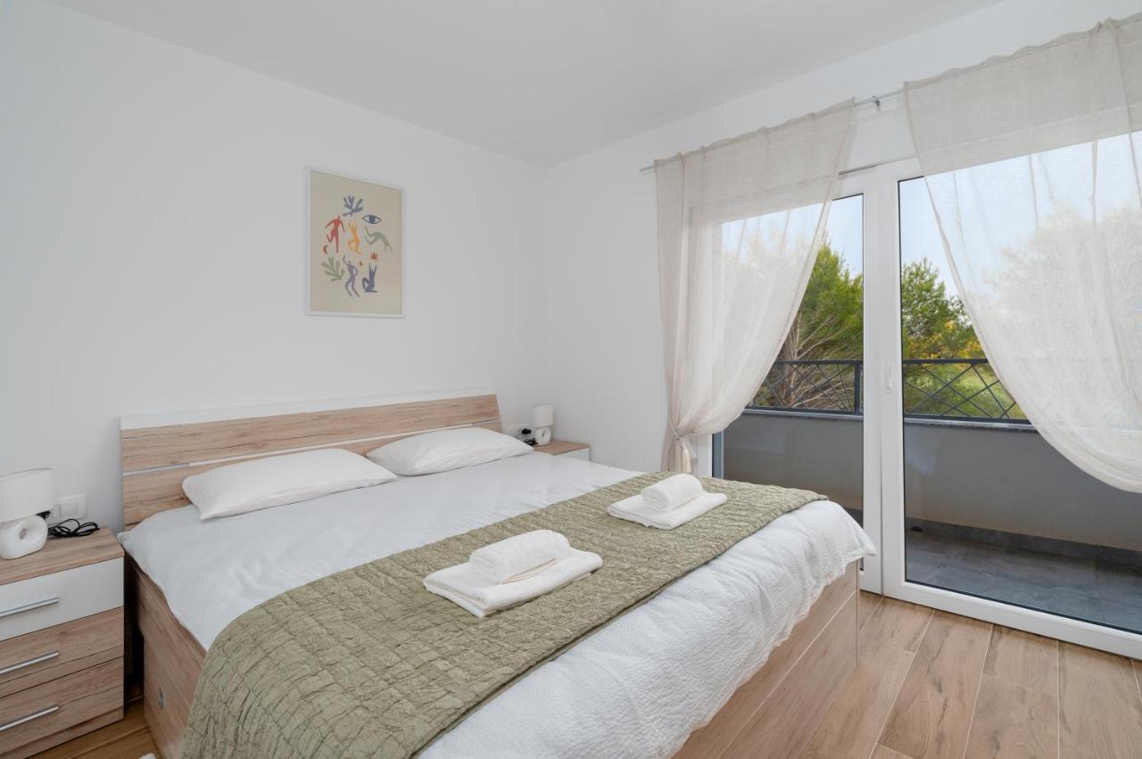 Number One Apartments 维尔 外观 照片